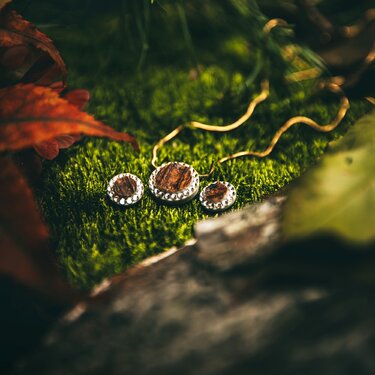 Agancsból készült vadászékszer készlet TETRAO arany színben - nyaklánc + fülbevaló 