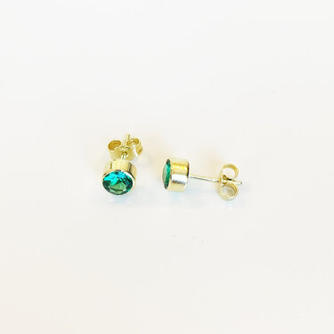 Arany fülbevaló TETRAO kövekkel zöld