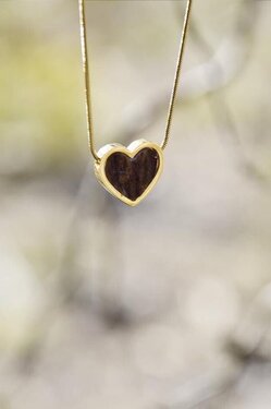 Nyaklánc TETRAO agancsból - szív arany színben