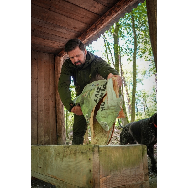 Celoročný granulát pre raticovú zver TETRAO – univerzál  8