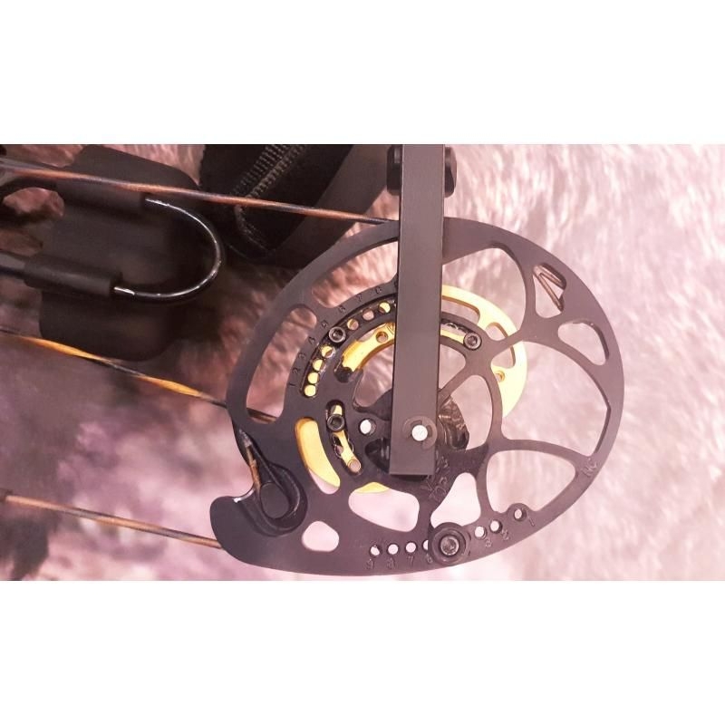 Lovecký kladkový luk Bowtech ICON Carbon - predvádzací 3 Lovecký kladkový luk Bowtech ICON Carbon - predvádzací 3