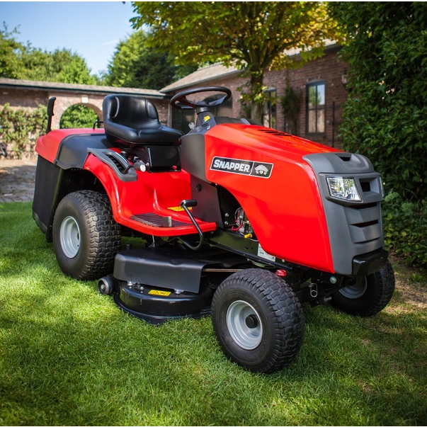 Záhradný traktor SNAPPER RPX 200 1 Záhradný traktor SNAPPER RPX 200 1